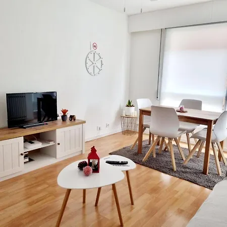 Acogedor, Con Garaje, Centrico. Apartment Vigo Exterior photo